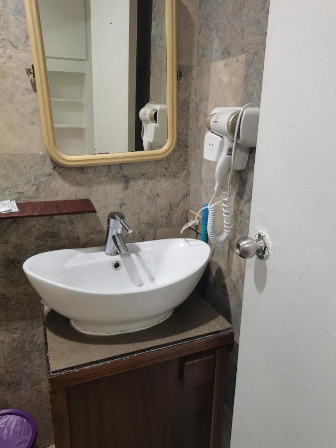 Accommodation Services Μακάτι Εξωτερικό φωτογραφία